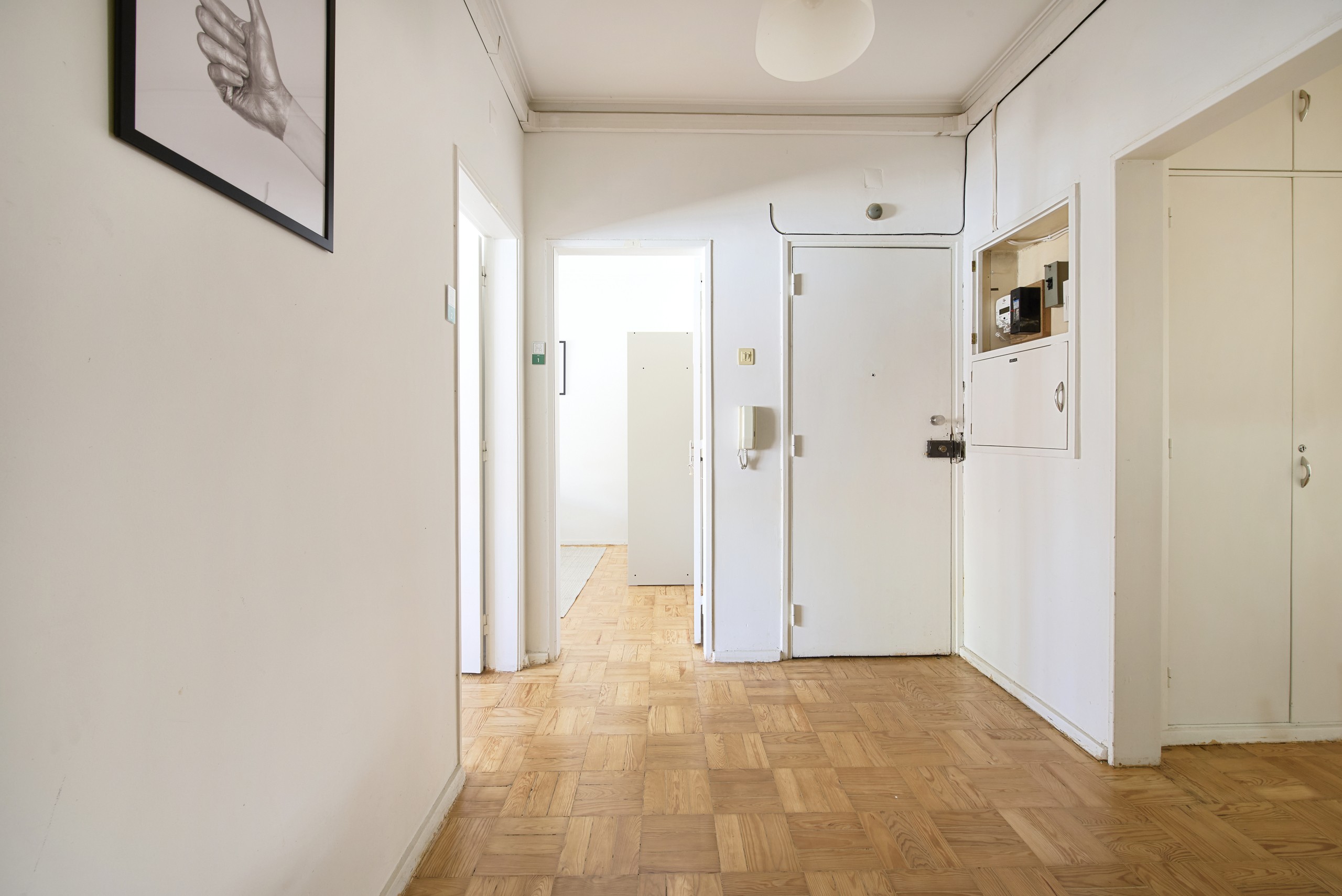 Rent Room Lisbon – Odivelas 52# - Hallway