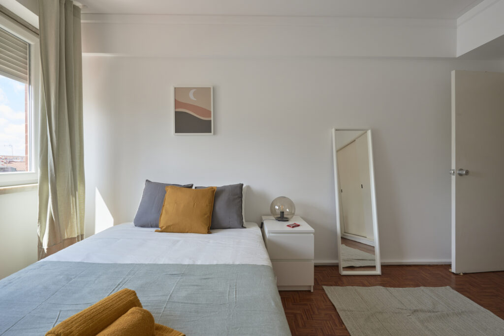 Rent Room Lisbon – Campolide 50# - Room 3