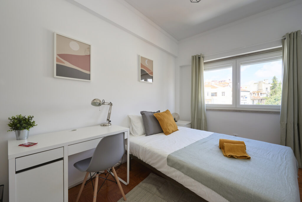 Rent Room Lisbon – Campolide 50# - Room 4
