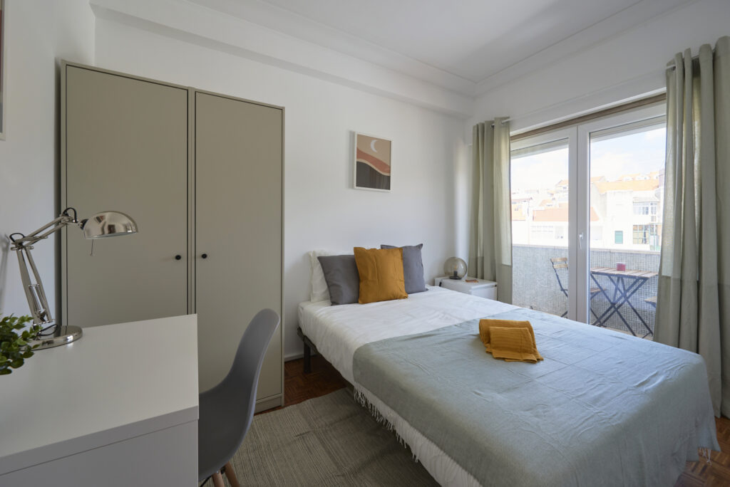 Rent Room Lisbon – Campolide 50# - Room 6