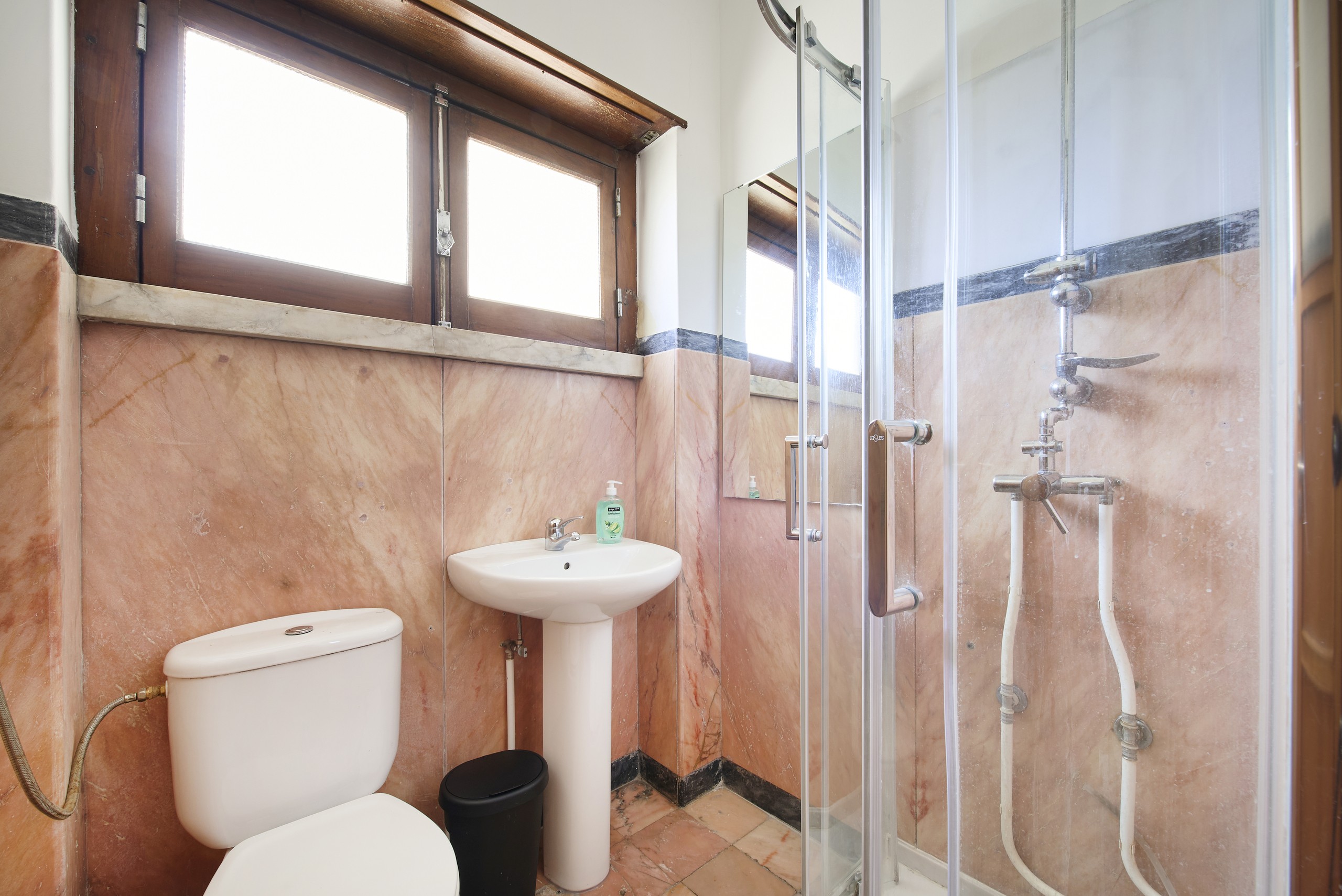 Rent Room Lisbon – Santa Apolónia 59# - Bathroom 3