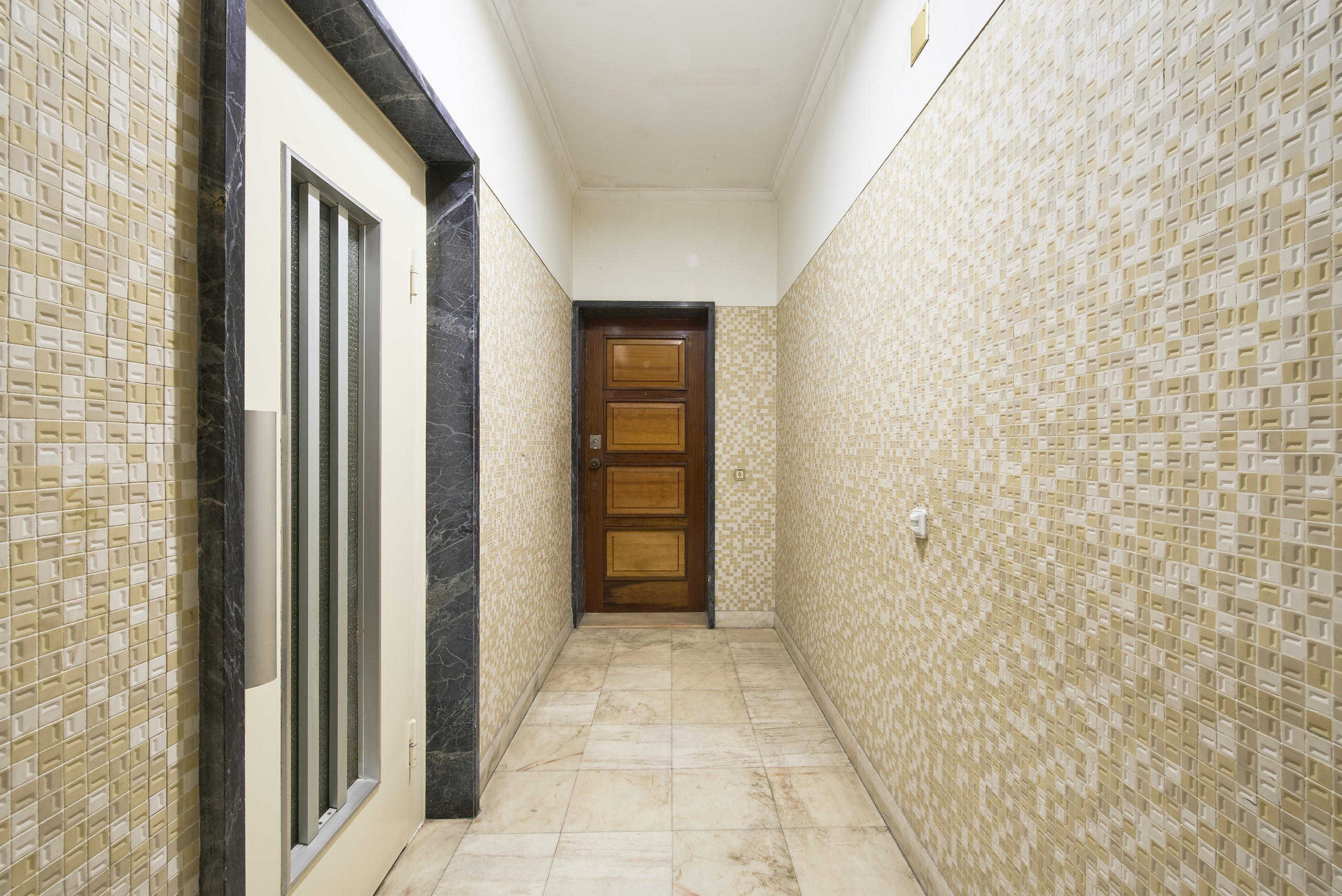 Rent Room Lisbon – Alvalade 57# - Building