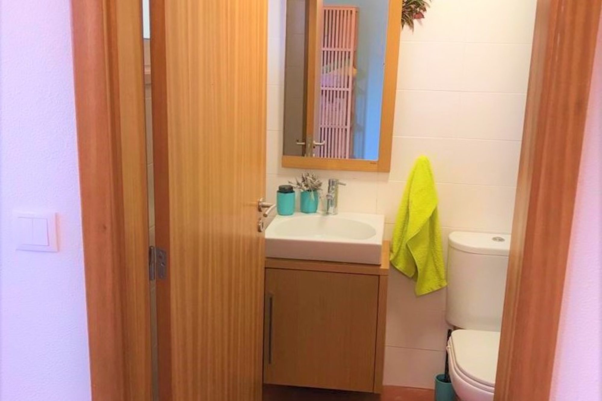 Rent Room Lisbon – Parede 31# – Bathroom